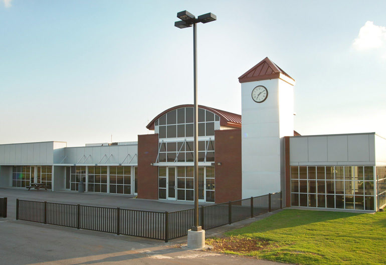 Pryor Field Airport